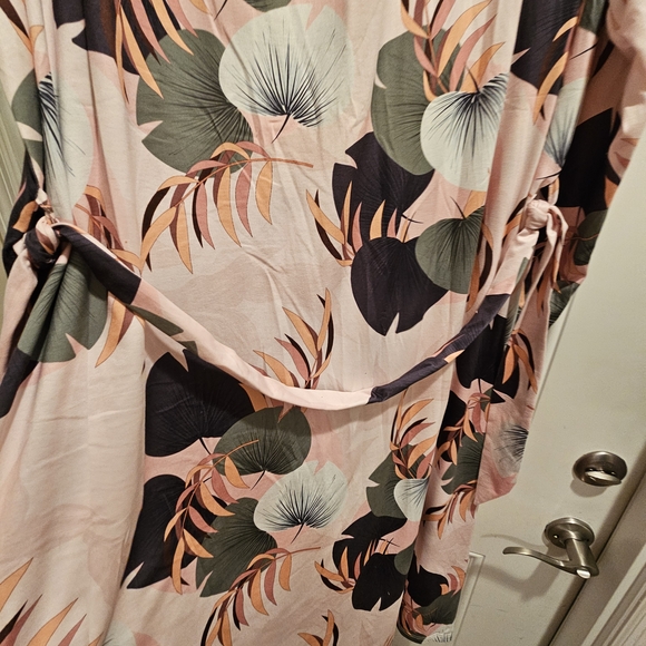 Floral Kimono Pajama and Robe Set in Soft Pink and Olive 4XL - Picture 6 of 11